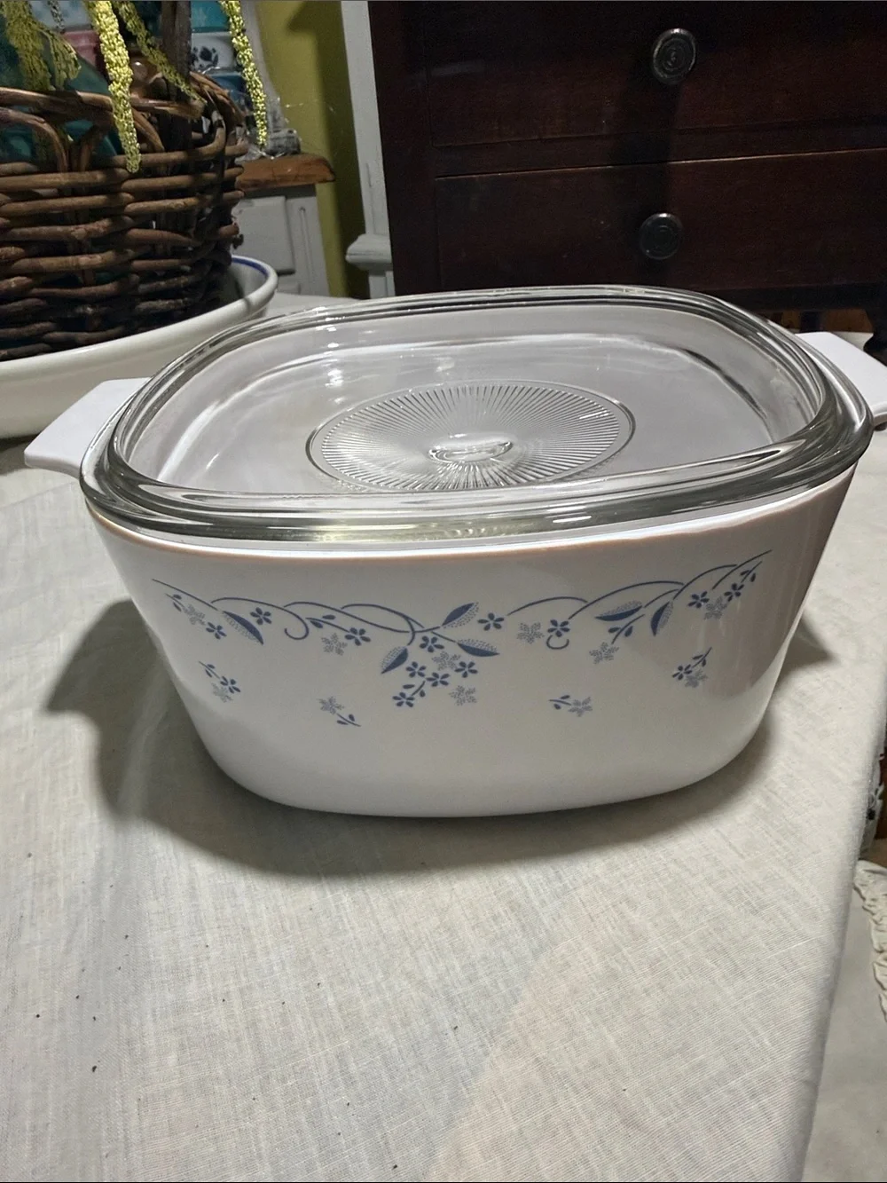 Corning Ware Provincial Blue 3L A-3-B casserole dish